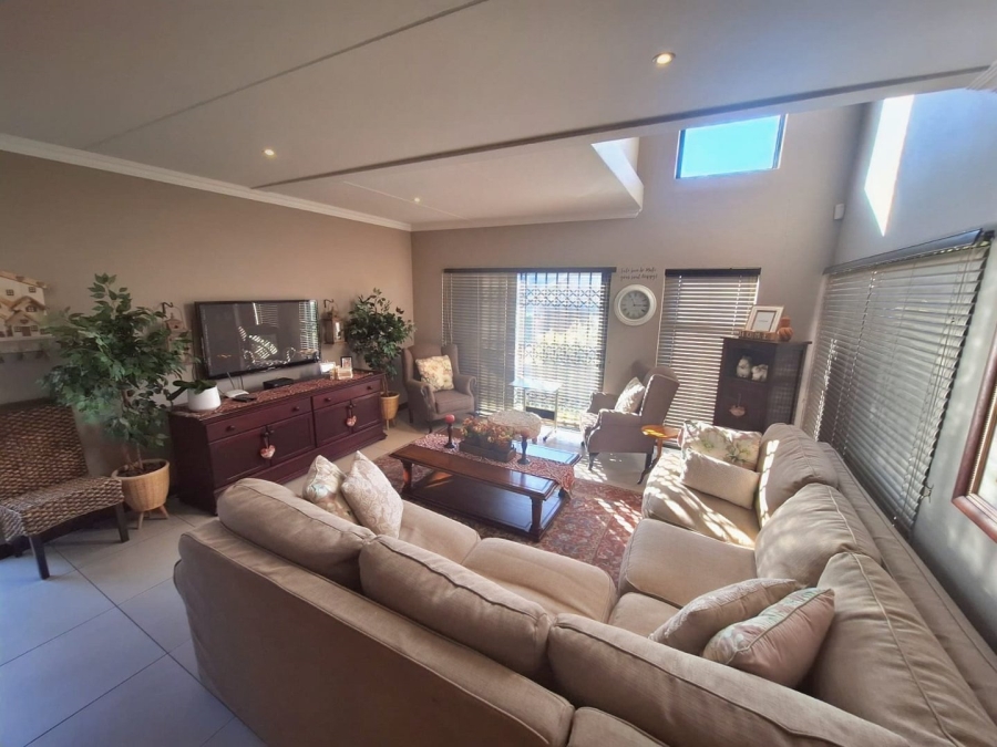 3 Bedroom Property for Sale in Wild Olive Estate Free State